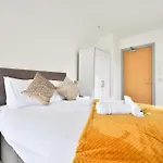 Charming Studio In Central Swansea